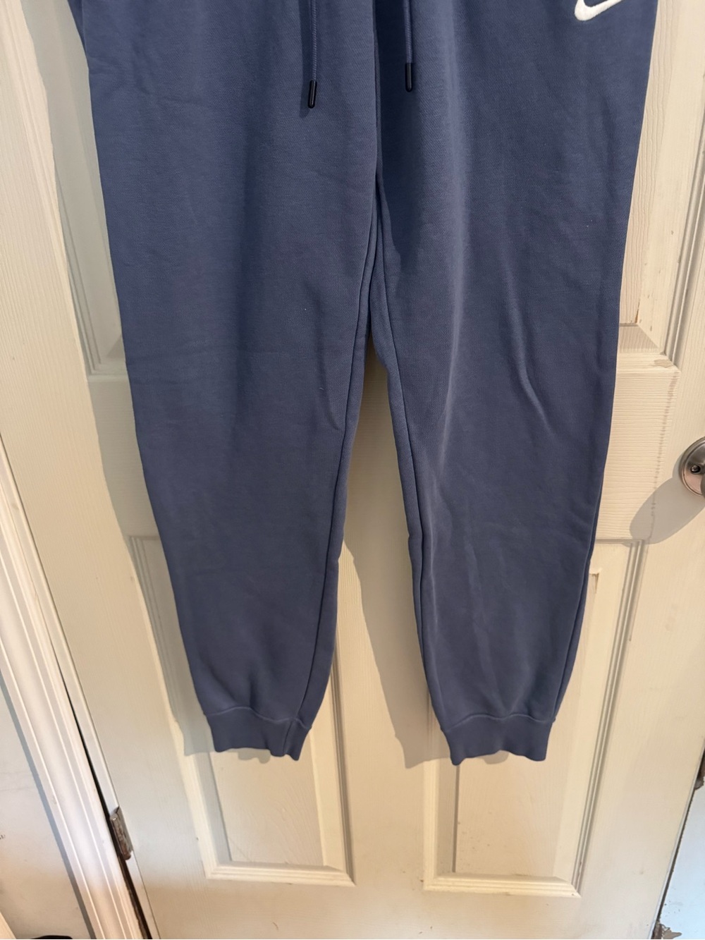 Nike Women's Sportswear Essential Fleece Pants Jogger Women’s Medium - Picture 5 of 11
